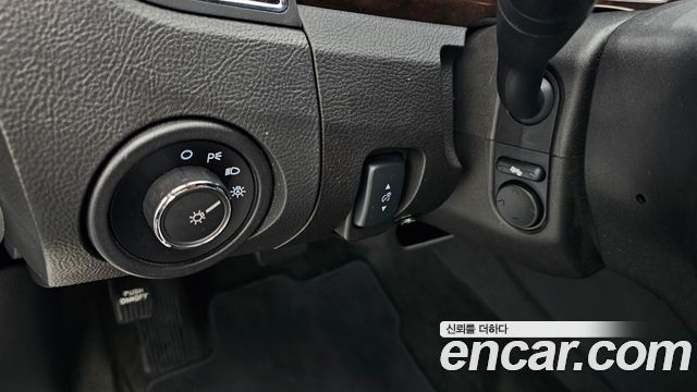 Ford Taurus 2.0 Limited EcoBoost 6th 2014 — фото 17