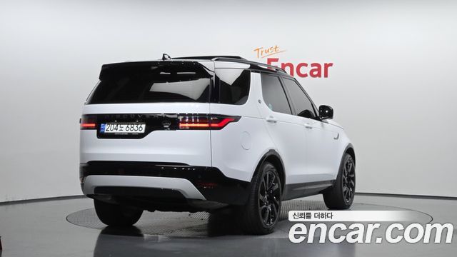 Land Rover Discovery 5 P360 R-Dynamic SE 2023 — фото 2
