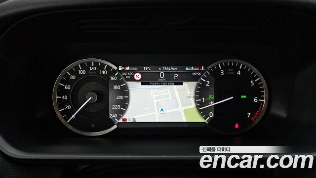 Land Rover Discovery 5 P360 R-Dynamic SE 2023 — фото 8