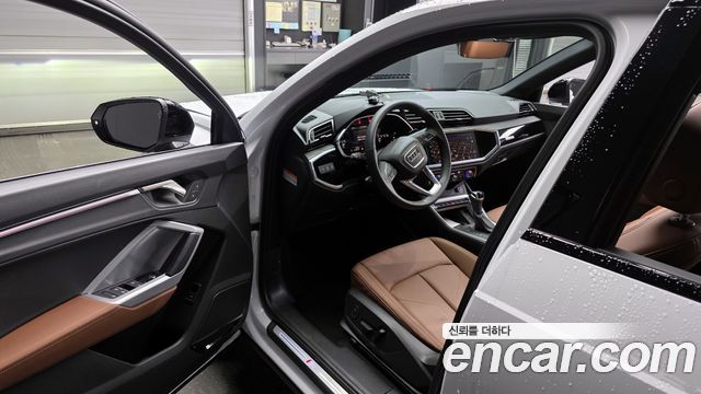 Audi Q3 (F3) 40 TFSI Quattro Premium 2025 — фото 10