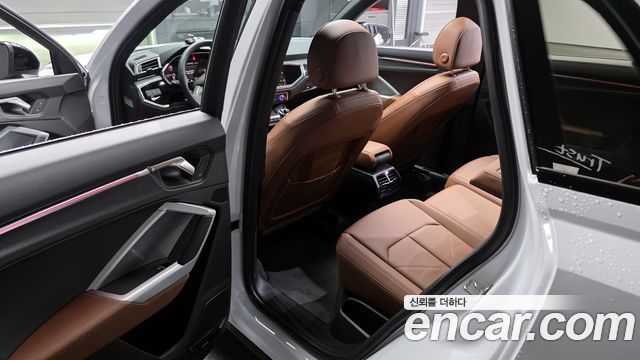 Audi Q3 (F3) 40 TFSI Quattro Premium 2025 — фото 11