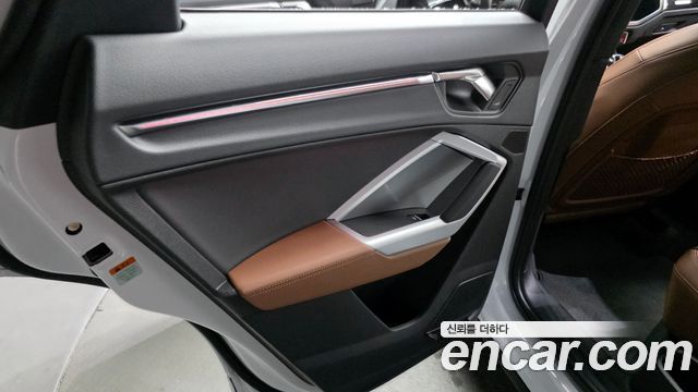 Audi Q3 (F3) 40 TFSI Quattro Premium 2025 — фото 25