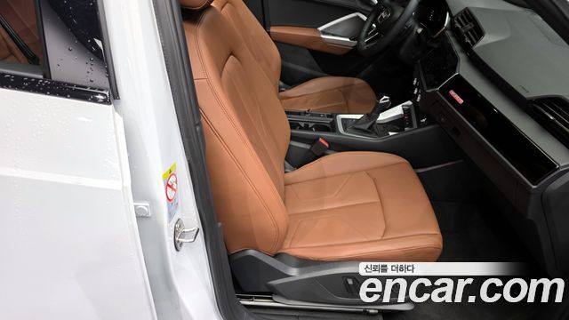 Audi Q3 (F3) 40 TFSI Quattro Premium 2025 — фото 26
