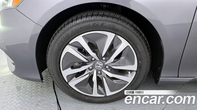 Honda Accord (X) 2.0 Hybrid Touring 2020 — фото 5