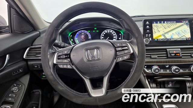 Honda Accord (X) 2.0 Hybrid Touring 2020 — фото 13