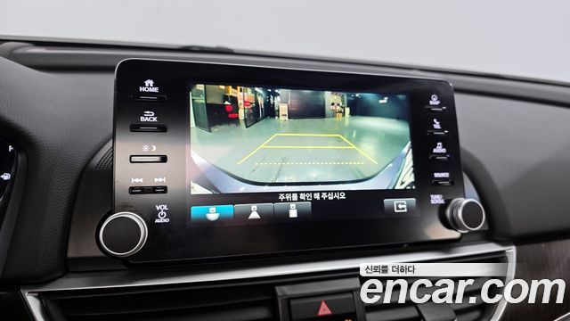 Honda Accord (X) 2.0 Hybrid Touring 2020 — фото 16