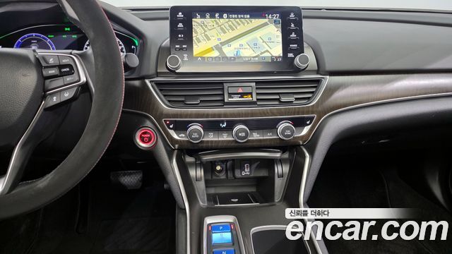 Honda Accord (X) 2.0 Hybrid Touring 2020 — фото 20