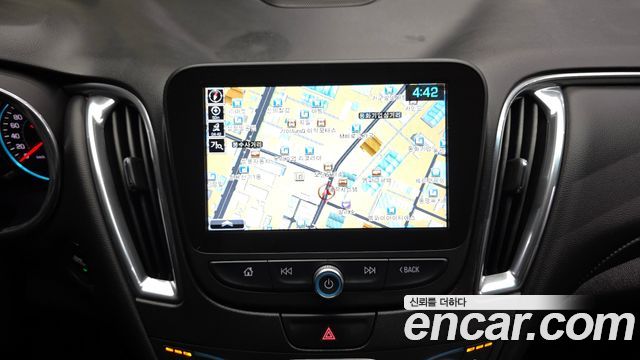 Chevrolet Malibu 2.0 Turbo LTZ Premium 2017 — фото 14