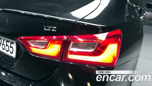 Chevrolet Malibu 2.0 Turbo LTZ Premium 2017 — фото 23