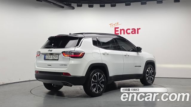 Jeep Compass (II) 2.4 limited 2WD 2022 — фото 2