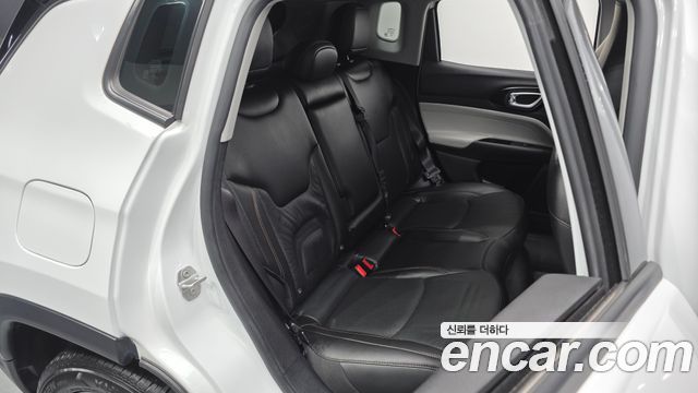 Jeep Compass (II) 2.4 limited 2WD 2022 — фото 11