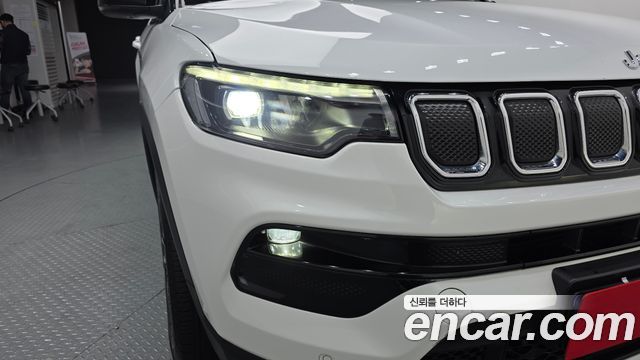 Jeep Compass (II) 2.4 limited 2WD 2022 — фото 22