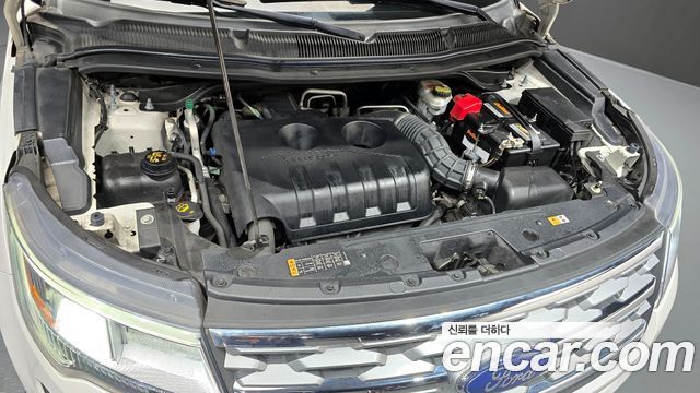Ford Explorer 2.3 Limited 4WD 5th 2018 — фото 6