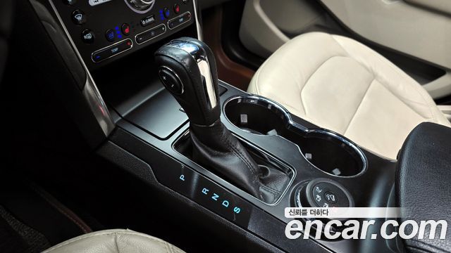 Ford Explorer 2.3 Limited 4WD 5th 2018 — фото 9