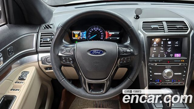 Ford Explorer 2.3 Limited 4WD 5th 2018 — фото 13