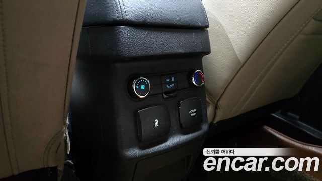 Ford Explorer 2.3 Limited 4WD 5th 2018 — фото 31