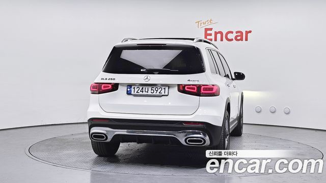 Mercedes-Benz GLB-Class (X247) GLB250 4MATIC 2021 — фото 4