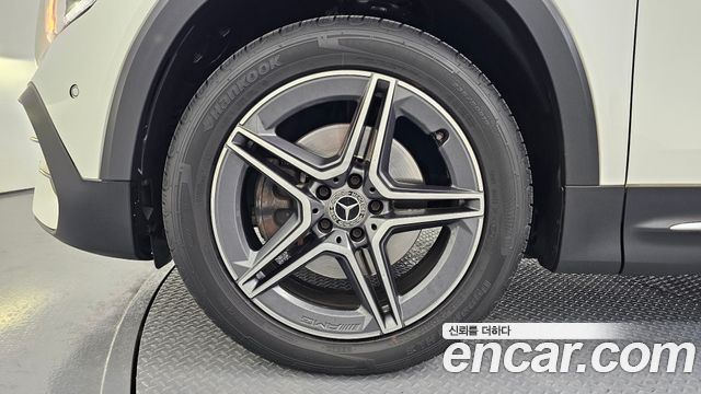 Mercedes-Benz GLB-Class (X247) GLB250 4MATIC 2021 — фото 5