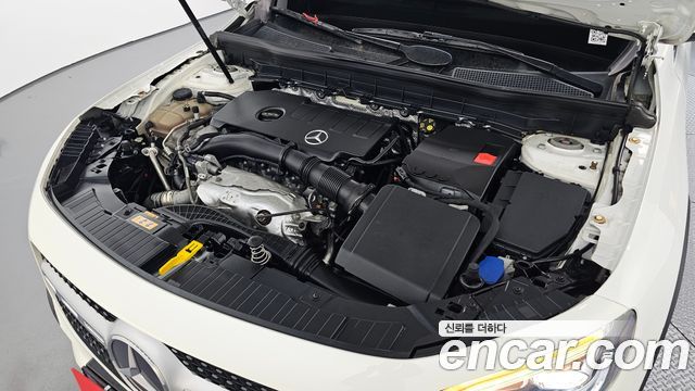 Mercedes-Benz GLB-Class (X247) GLB250 4MATIC 2021 — фото 6