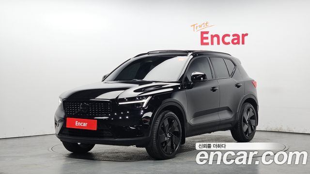 Volvo XC40 B4 Black Edition