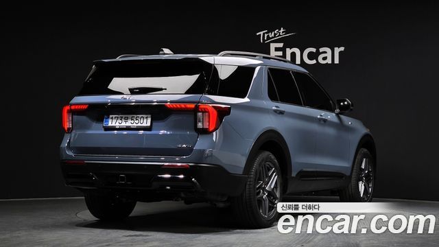 Ford Explorer (VI) 2.3 ST-Line 4WD 2025 — фото 2