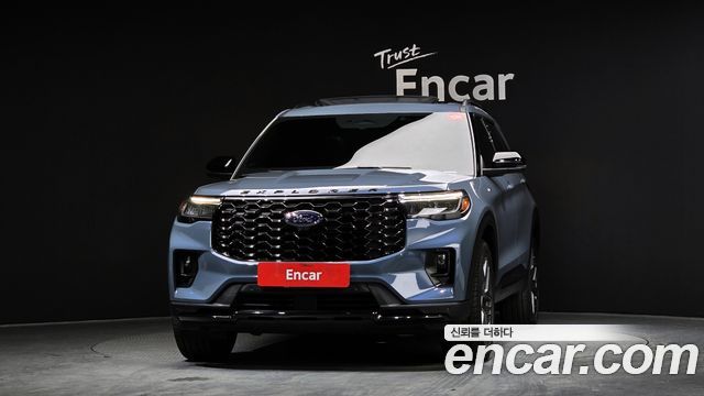Ford Explorer (VI) 2.3 ST-Line 4WD 2025 — фото 3