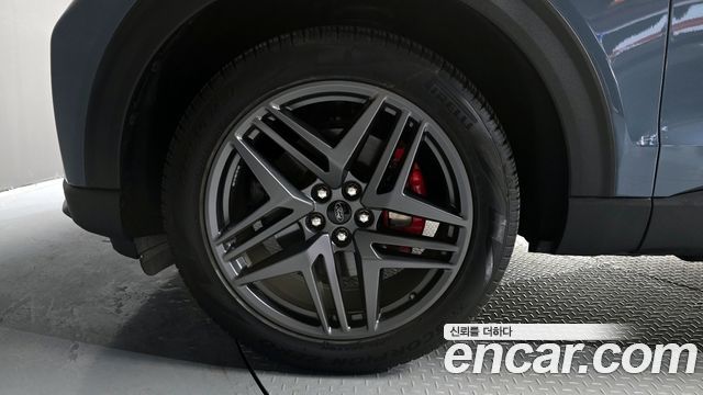 Ford Explorer (VI) 2.3 ST-Line 4WD 2025 — фото 5