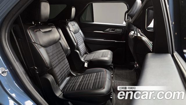 Ford Explorer (VI) 2.3 ST-Line 4WD 2025 — фото 11