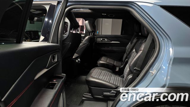 Ford Explorer (VI) 2.3 ST-Line 4WD 2025 — фото 12
