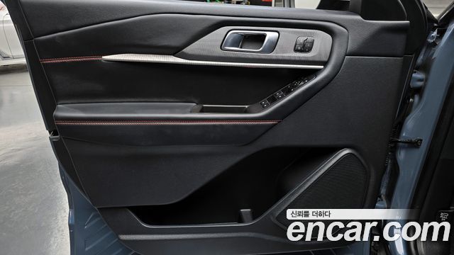 Ford Explorer (VI) 2.3 ST-Line 4WD 2025 — фото 24