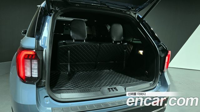 Ford Explorer (VI) 2.3 ST-Line 4WD 2025 — фото 27