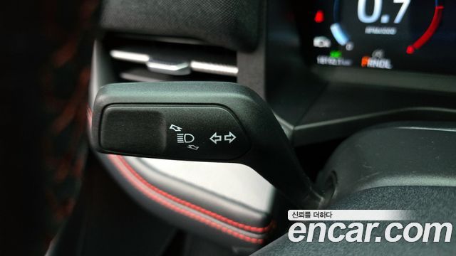 Ford Explorer (VI) 2.3 ST-Line 4WD 2025 — фото 35
