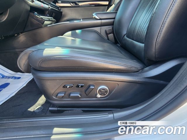 Hyundai Grandeur (GN7) 3.5 LPG 2WD Exclusive 2023 — фото 7