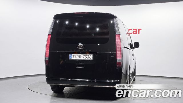 Hyundai Staria 4WD Lounge 9-Seater Inspiration 2023 — фото 4
