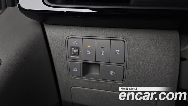 Hyundai Staria 4WD Lounge 9-Seater Inspiration 2023 — фото 14