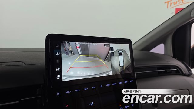 Hyundai Staria 4WD Lounge 9-Seater Inspiration 2023 — фото 17