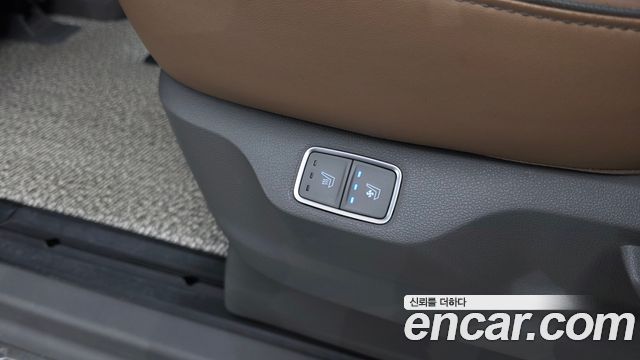 Hyundai Staria 4WD Lounge 9-Seater Inspiration 2023 — фото 19