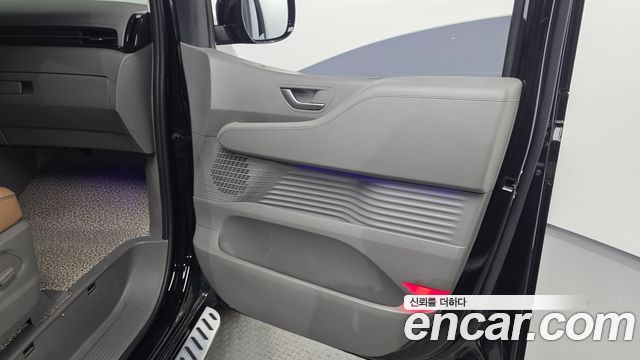 Hyundai Staria 4WD Lounge 9-Seater Inspiration 2023 — фото 25