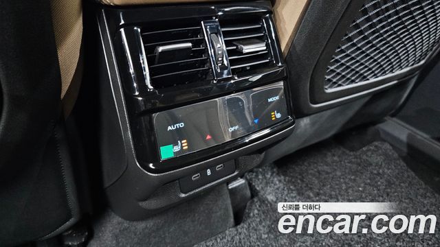 Renault Korea Grand Koleos 1.5 E-TECH Iconic 2WD 2025 — фото 19