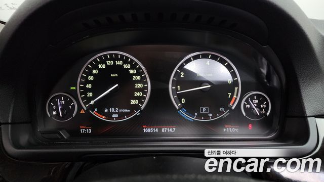 BMW 5 Series (F10) 528i 2012 — фото 8