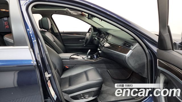 BMW 5 Series (F10) 528i 2012 — фото 15