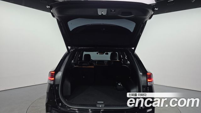 Kia Sportage (V) Diesel 2.0 2WD Nobleless 2023 — фото 20