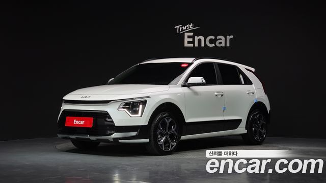 Kia Niro Signature 2025 — фото 1