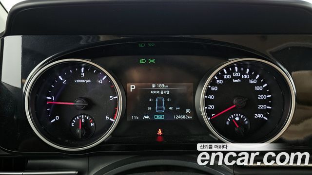 Kia Carnival (IV) Diesel 9-Seater Prestige 2022 — фото 8