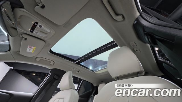 Volvo XC40 B4 Ultimate Bright 2023 — фото 15