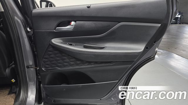 Hyundai Santa Fe Diesel 2.2 2WD Prestige 2021 — фото 27