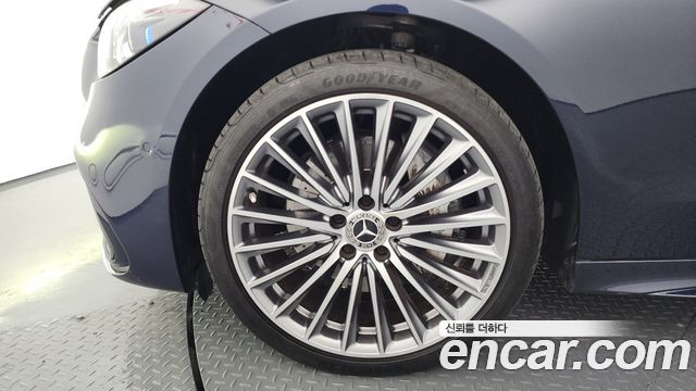 Mercedes-Benz C-Class (W206) C300 AMG Line 2022 — фото 5