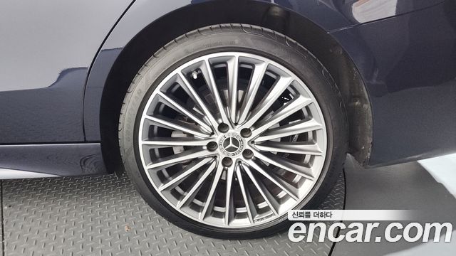 Mercedes-Benz C-Class (W206) C300 AMG Line 2022 — фото 21