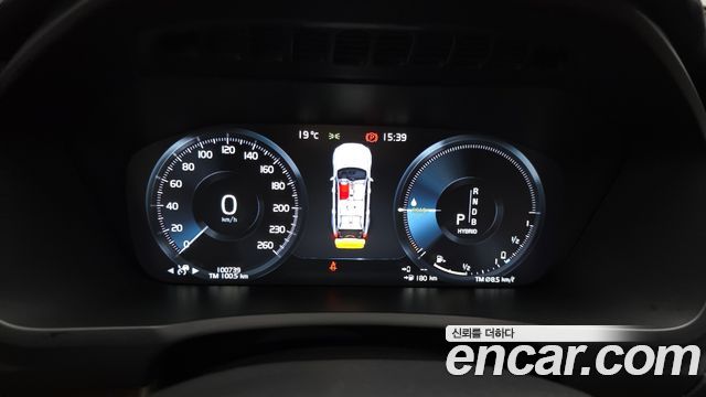 Volvo XC90 (II) T8 Inscription Hybird 2018 — фото 8
