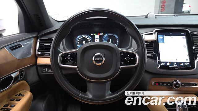 Volvo XC90 (II) T8 Inscription Hybird 2018 — фото 12